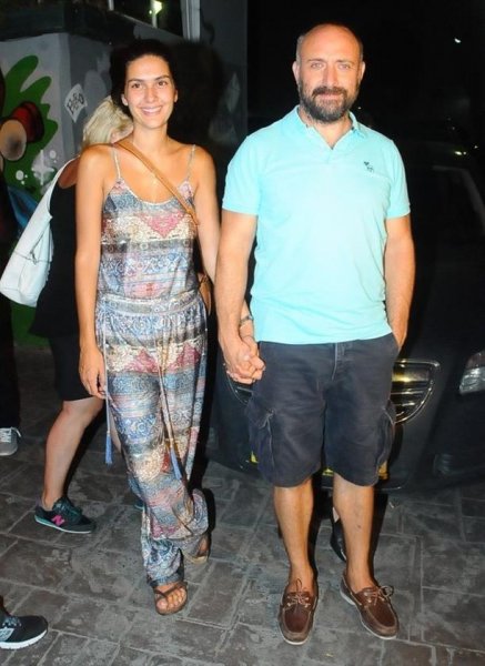 Bergüzar Korel ile Halit Ergenç tango dersi alıyor