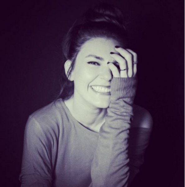 Aslı Enver'den sevgilisine tam destek 