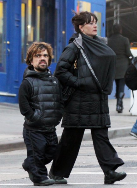 Eşlerinden kısa olan ünlü erkekler 