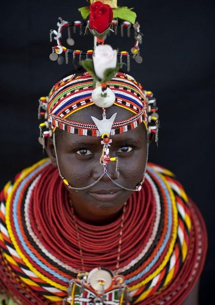 Afrika kabilelerinden renkli aksesuarlar