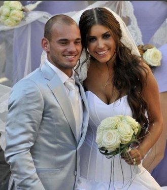 7 aylık hamile Yolanthe Cabau soyundu