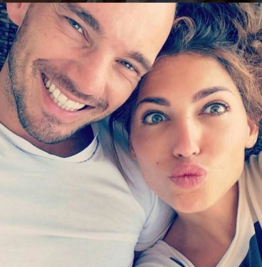 7 aylık hamile Yolanthe Cabau soyundu