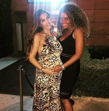 7 aylık hamile Yolanthe Cabau soyundu