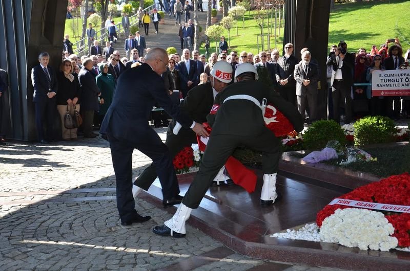 8.Cumhurbaşkanı Turgut Özal'ın 22'nci ölüm yıl dönümü
