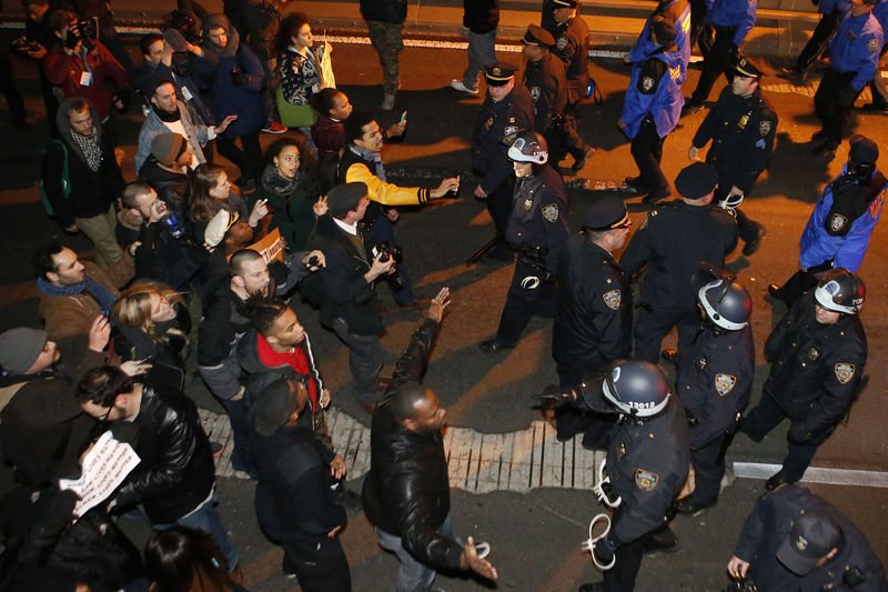 Polis şiddeti protestoları New York'a yayıldı