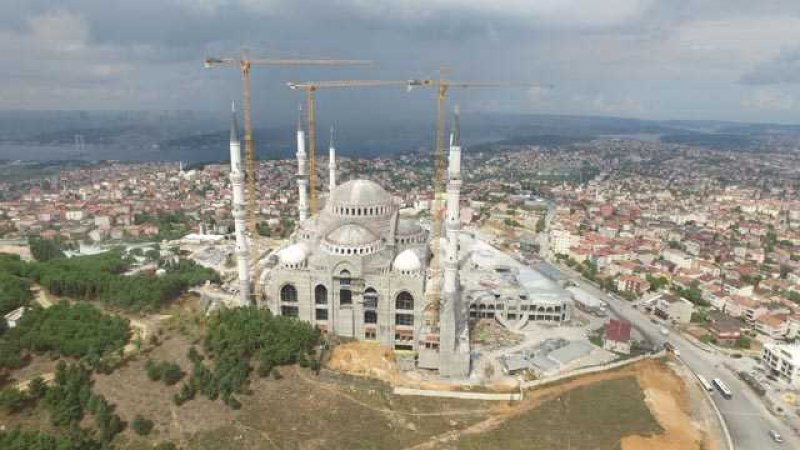 Çamlıca Camisi'nin kaba inşaatı bitti