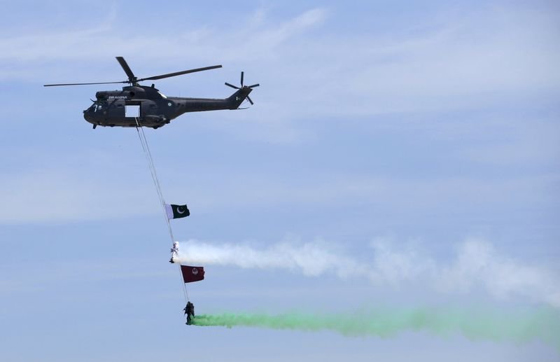 Pakistan yeni silahlarıyla gövde gösterisi yaptı