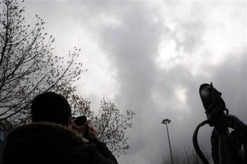 Dünyadan Güneş tutulması manzaraları