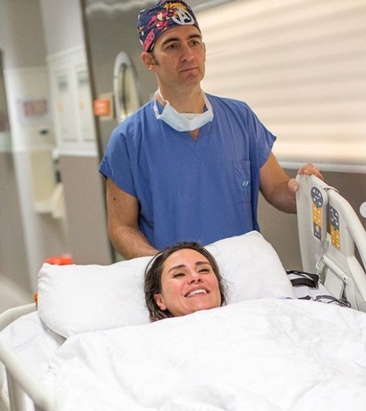 Oyuncu Şükran Ovalı doğum fotoğraflarını paylaştı