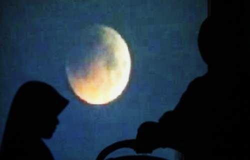 Dünyadan ay tutulması manzaraları