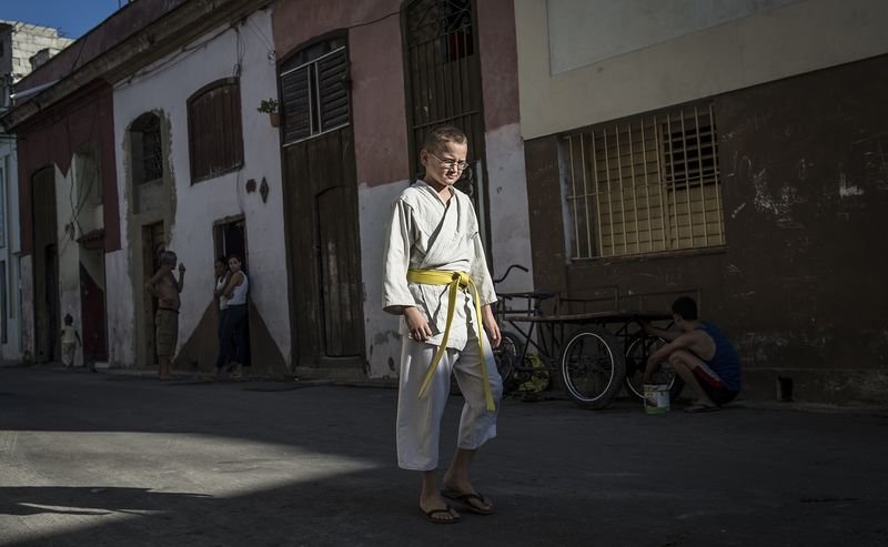 Apple devrimcilerin ülkesi Küba'ya girdi