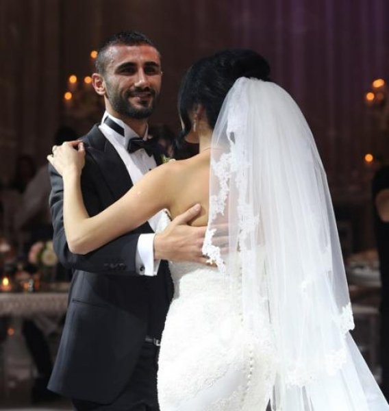 Selçuk Şahin evlendi