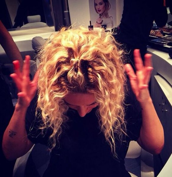 Saba Tümer'in yeni imajı