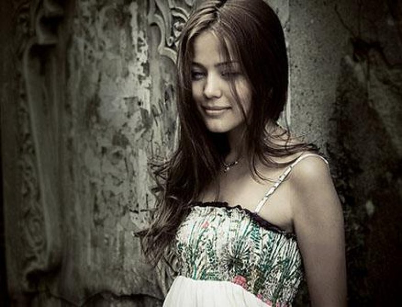 Burçin Abdullah sarışın oldu