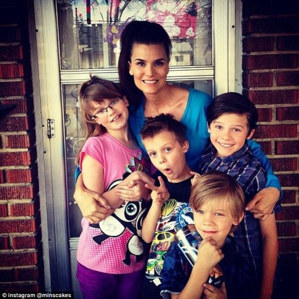 Genç öğretmen Mindi Jensen ön yargı kurbanı oldu