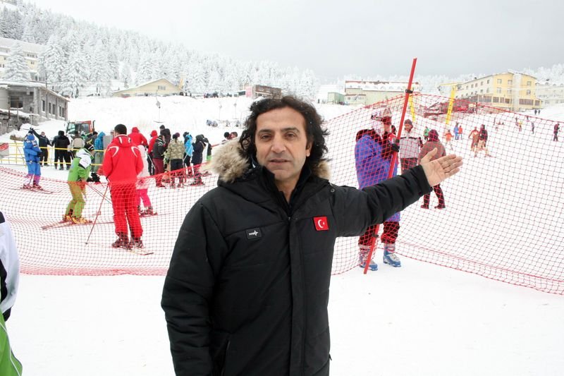 Uludağ'da pistler acemi kayakçılarla doldu