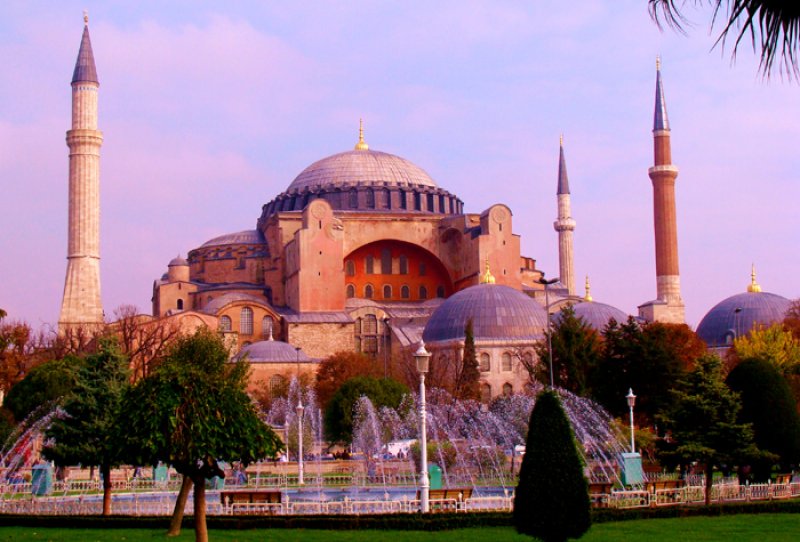 Muhteşem mimarisiyle Ayasofya