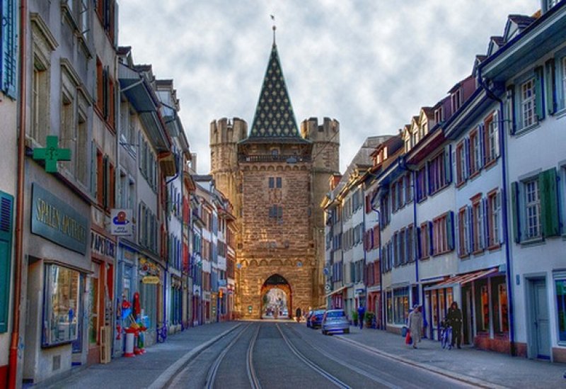 Alplerin kozmopolit şehri: Basel