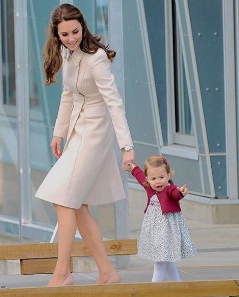 Prenses Kate Middleton’ın sanat şıklığı