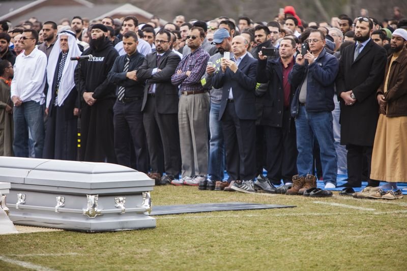 ABD'de öldürülen 3 Müslüman genç toprağa verildi