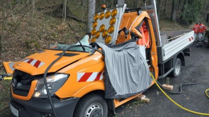 Niklas fırtınası Almanya'yı felç etti