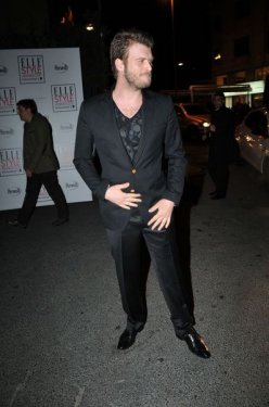 Azra Akın - Kıvanç Tatlıtuğ