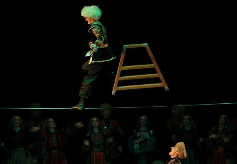 Lezginka Bursalıları coşturdu