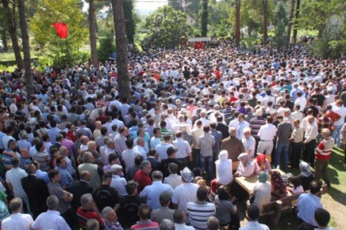 Şehit oğlu yürek parçaladı