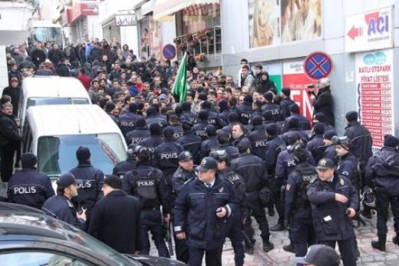 BDP'li vekillerin gittiği Samsun karıştı