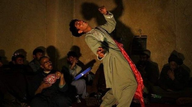 Afganistan'da erkek çocuklar fuhuşa zorlanıyor