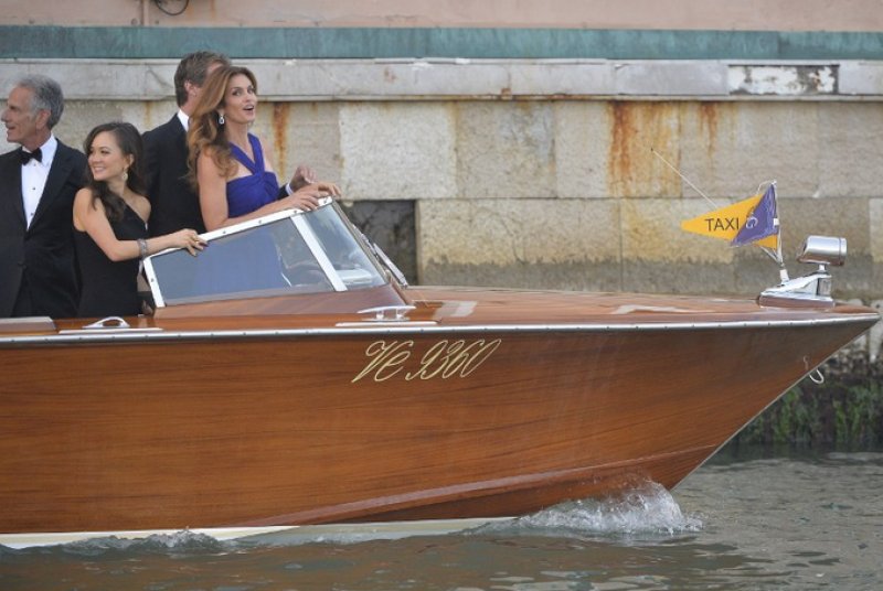 3 gün önce başlayan düğüne Hollywood akın etti