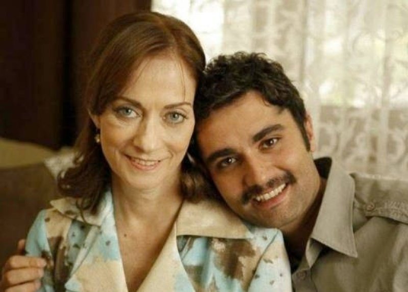 Itır Esen'in yıllara meydan okuyan güzelliği 