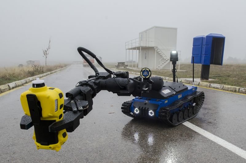 Bomba imha robotu kaplan birçok kente dağıtıldı