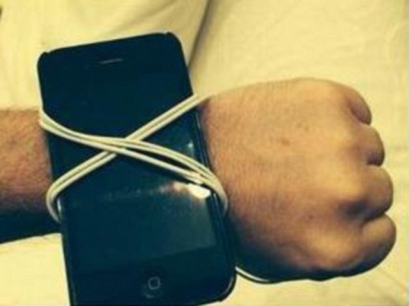 Apple Watch tanıtıldı capsler patladı