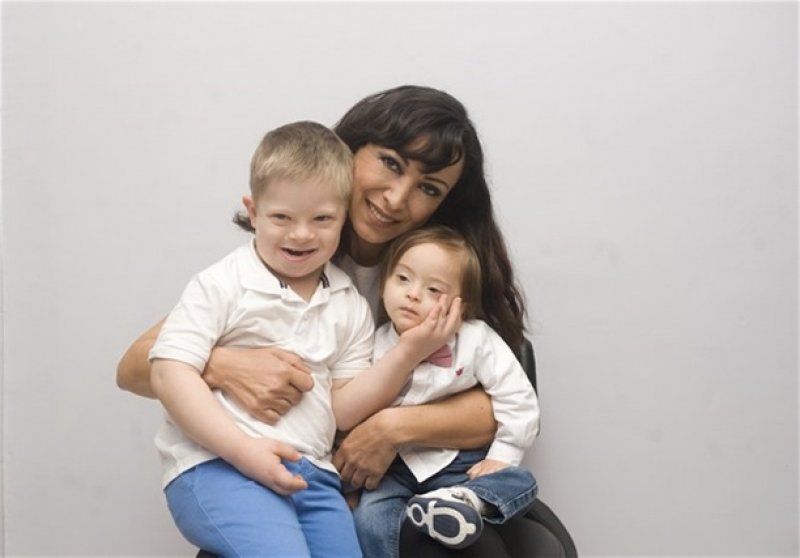 Ünlüler down sendromlu çocuklar için objetif karşısına geçti