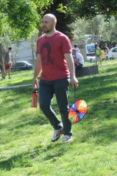 Bergüzar Korel ve Halit Ergenç'in piknik keyfi 