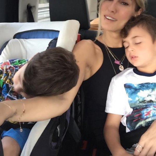 Emre Altuğ'dan Çağla Şikel'e 'öksüz kaldım' iması