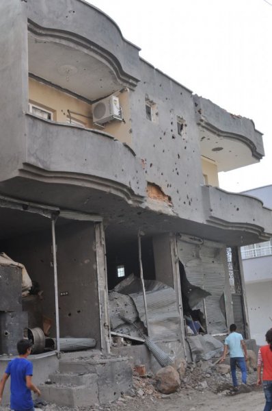 HDP'liler Cizre'ye akın etti