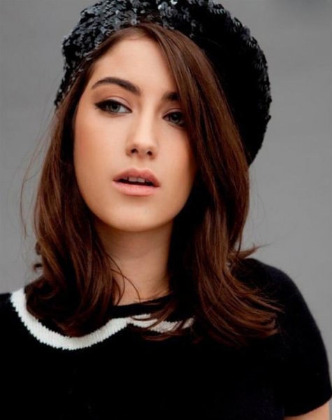 Hazal Kaya'nın son hali hayranlarını şaşırttı 