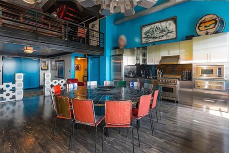 Johnny Depp Los Angeles’taki evini sattı