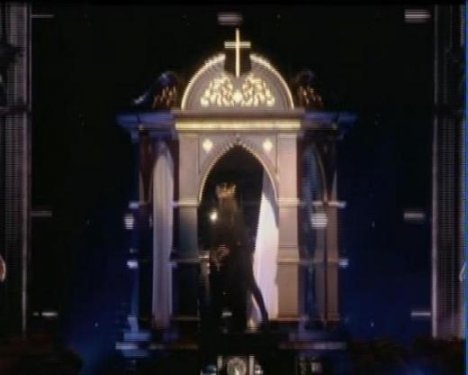 Madonna TT Arena'yı salladı