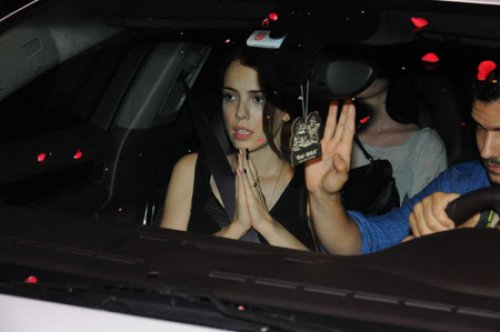 Tolgahan Sayışman ve Selen Soyder el ele