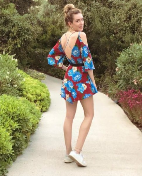 Sinem Kobal'ın ınstagram pozuna beğeni yağmuru