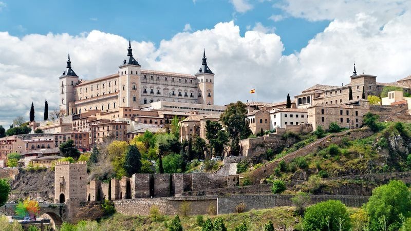 Görkemli yapılarıyla büyüleyen şehir Toledo