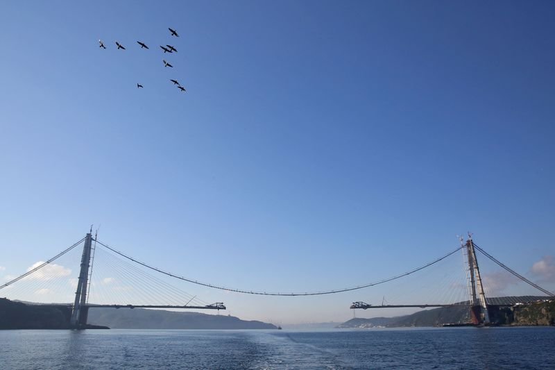 Üçüncü köprünün telleri rekor kırdı