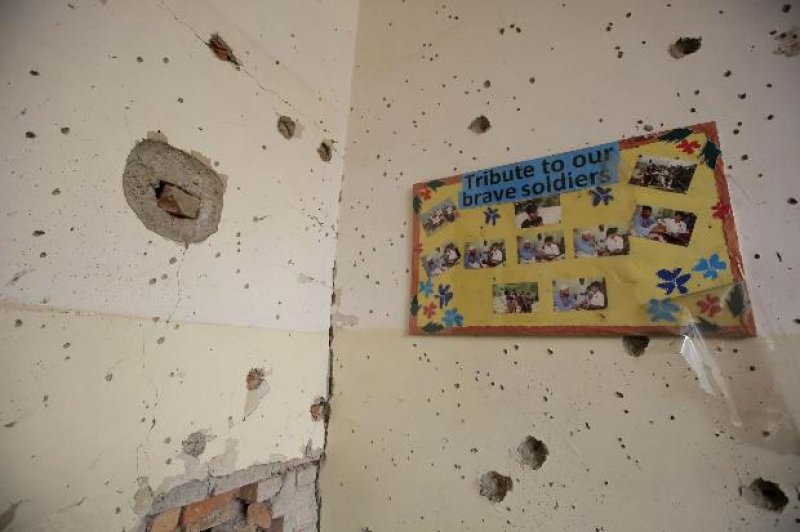 Pakistan'da Taliban'ın okul katliamından görüntüler