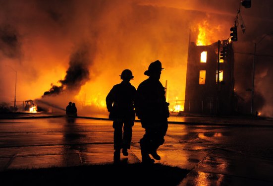 ABD'de siyahi gencin cenazesinde olaylar çıktı