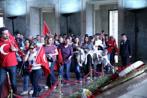 ADD'den Teröre Karşı Birlik Yürüyüşü