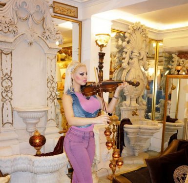 Adnan Hoca'nın kediciği Gülşah Güçyetmez