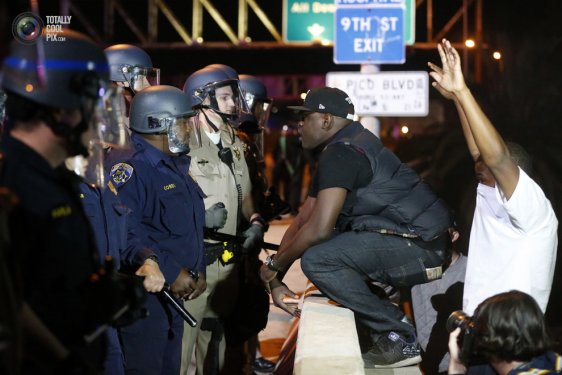 Amerika'da Ferguson eylemleri ikinci gününde